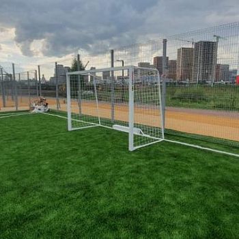 Спортивная площадка рядом с Лукойл Арена Спортивная площадка рядом с Лукойл Арена